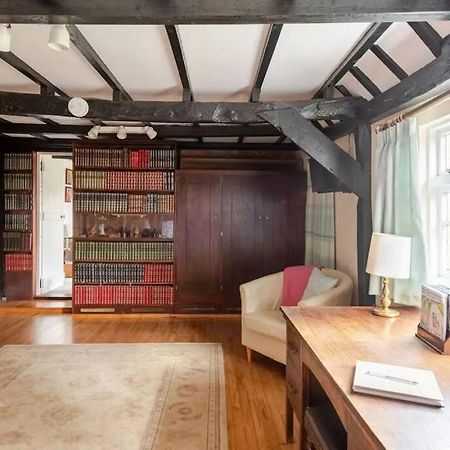 Cozy One-Bedroom Cottage In Great Tey Luaran gambar