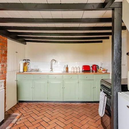 Cozy One-Bedroom Cottage In Great Tey Luaran gambar
